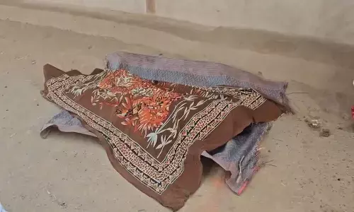 कोरिया में हत्या और आत्महत्या : भतीजे ने फावड़े से किया चाचा का मर्डर, फिर कुएं में कूदकर दे दी जान