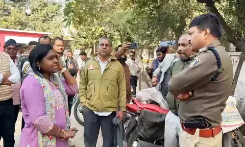 खटारा बस बनी तीर्थ यात्रियों के लिए खतरा