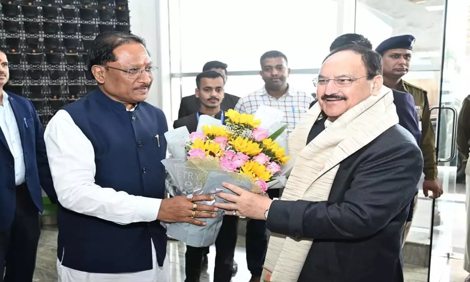 रायपुर पहुंचे जेपी नड्डा : एयरपोर्ट पर सीएम साय ने किया स्वागत, बोले- उनका मार्गदर्शन, आशीर्वचन छत्तीसगढ़ की जनता को मिलेगा रायपुर पहुंचे जेपी नड्डा : एयरपोर्ट पर सीएम साय ने किया स्वागत, बोले- उनका मार्गदर्शन, आशीर्वचन छत्तीसगढ़ की जनता को मिलेगा