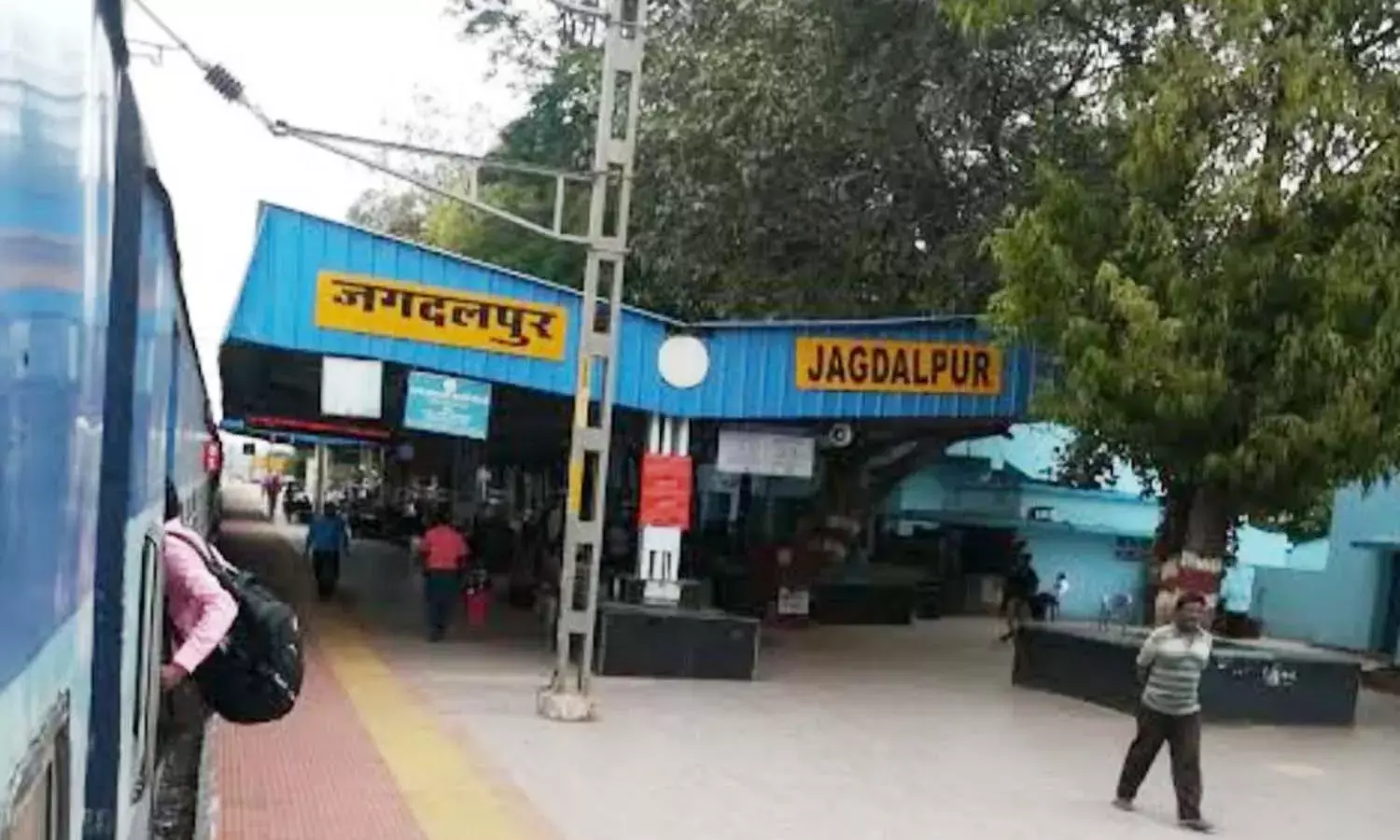 रेल यात्रियों के लिए बुरी खबर : लाइन दोहरीकरण के चलते विशाखापत्तनम- किरन्दुल पैसेंजर चार दिन के लिए रद्द रेल यात्रियों के लिए बुरी खबर : लाइन दोहरीकरण के चलते विशाखापत्तनम- किरन्दुल पैसेंजर चार दिन के लिए रद्द