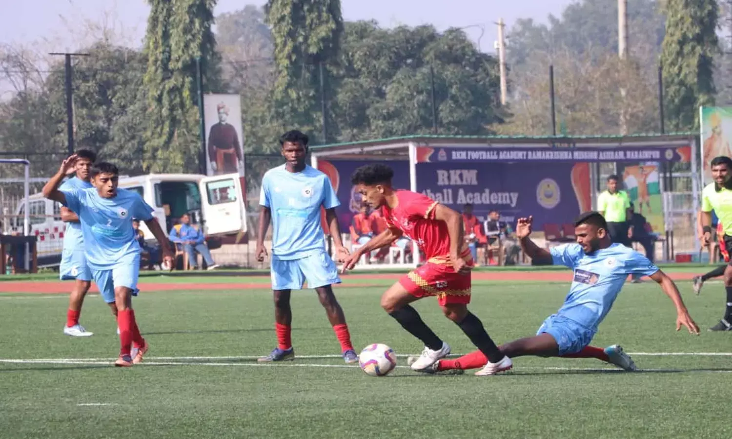 संतोष ट्रॉफी में ओड़िशा का दमदार आगाज़ : नारायणपुर में मध्यप्रदेश पर 4–0 की बड़ी जीत, तेलंगाना ने छत्तीसगढ़ को दी शिकस्त