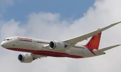 Delhi mumbai Air India Boeing 777 Flight Emergency Landing Technical Glitch