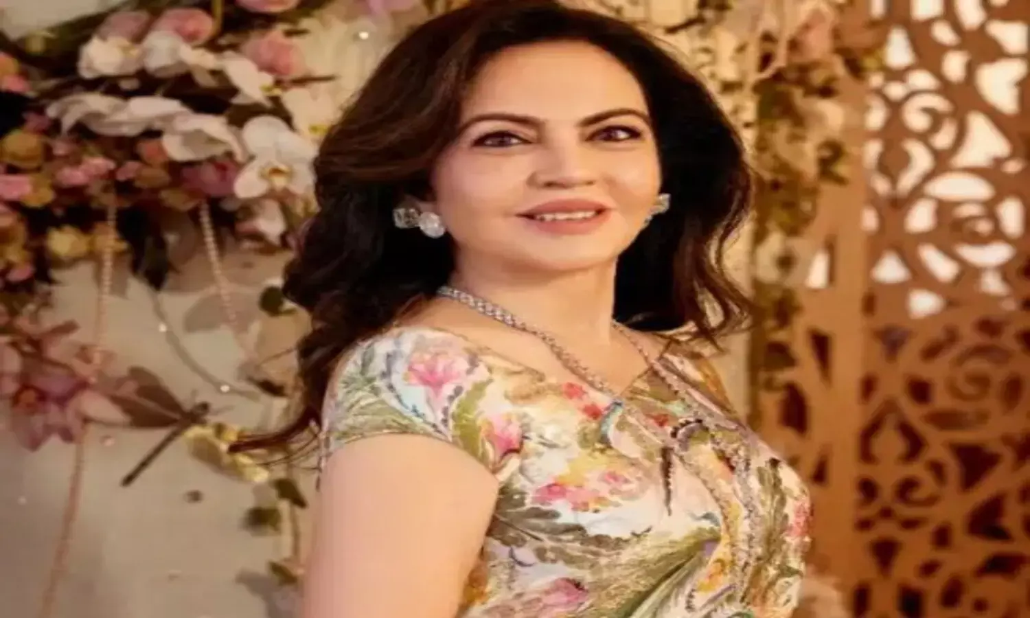 नीता अंबानी