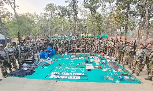 सुरक्षा बलों को बड़ी कामयाबी : पहाड़ में जंगलों के बीच मिली नक्सलियों की हथियार फैक्ट्री