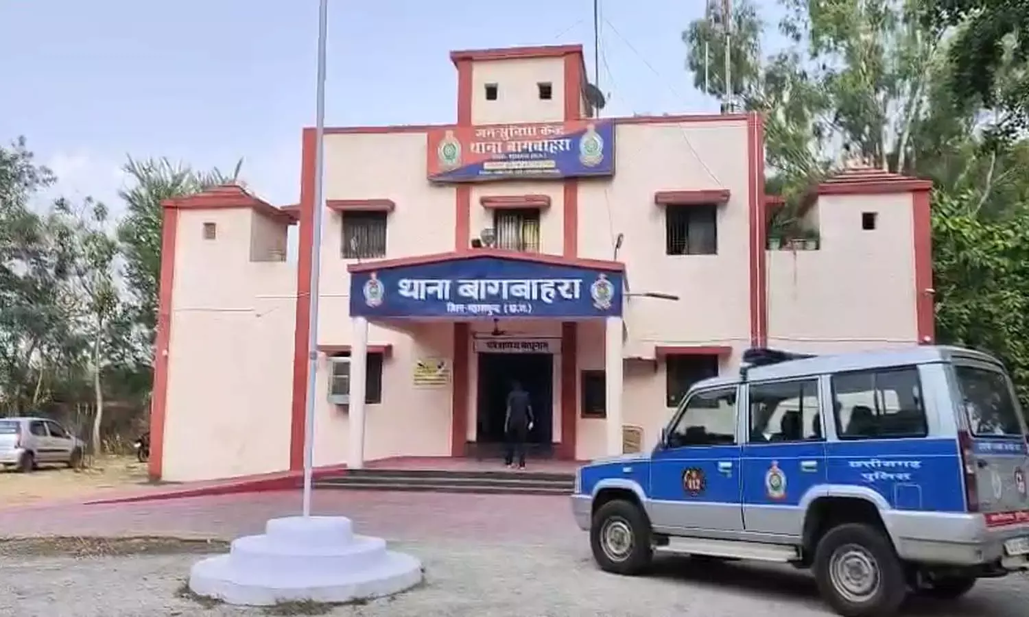 किसान उठाईगिरी का शिकार : बोर कराने के लिए निकाल थे बैंक से पैसे, बदमाशों ने डिग्गी से किया 2.65 लाख पार