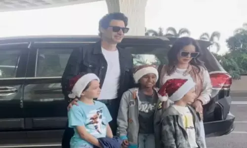 सनी लियोनी का एयरपोर्ट लुक