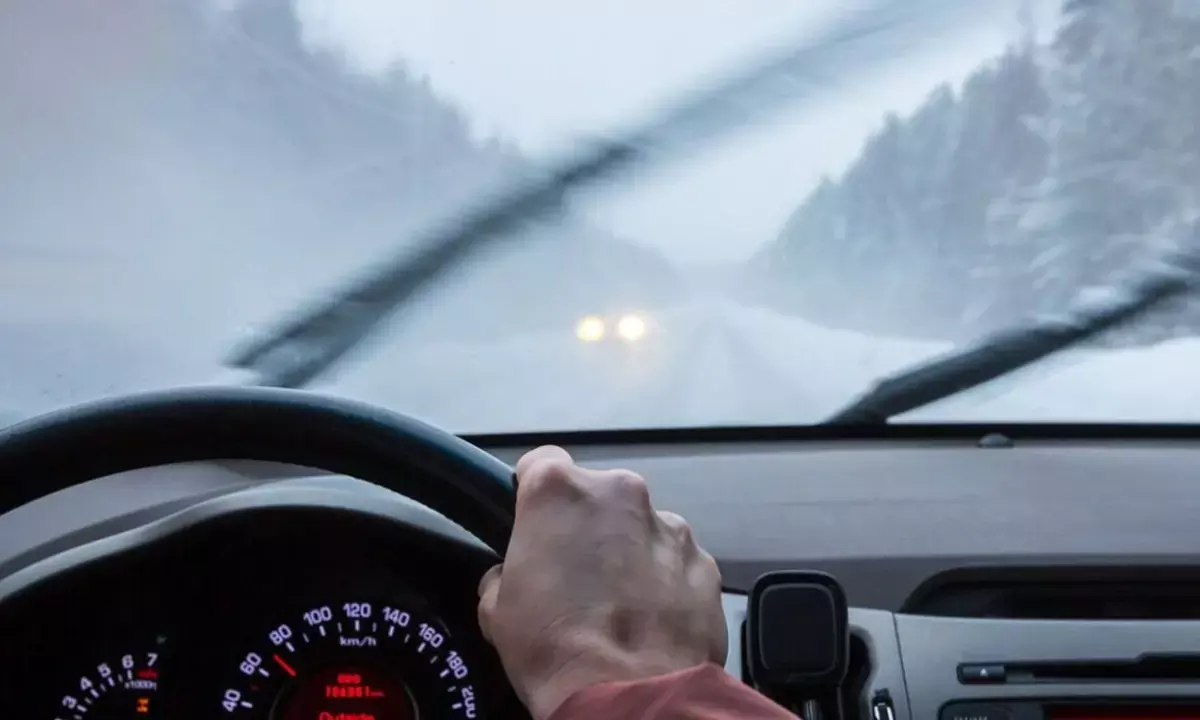 Safe Car driving tips in fogg weather check details