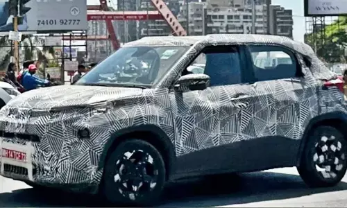इस छोटी SUV के फेसलिफ्ट मॉडल की टेस्टिंग शुरू, अब इसमें गजब के फीचर्स मिलेंगे
