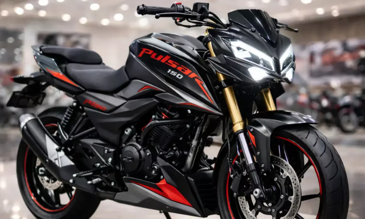 पल्सर की डिमांड के सामने कंपनी के दूसरे मॉडल रहे पीछे, चेतक का दिखा दबदबा