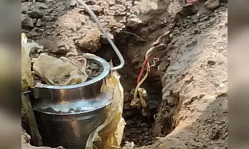 नक्सल साजिश नाकाम : सुरक्षाबलों ने सर्चिंग के दौरान दो IED को किया निष्क्रिय, देखिए VIDEO...