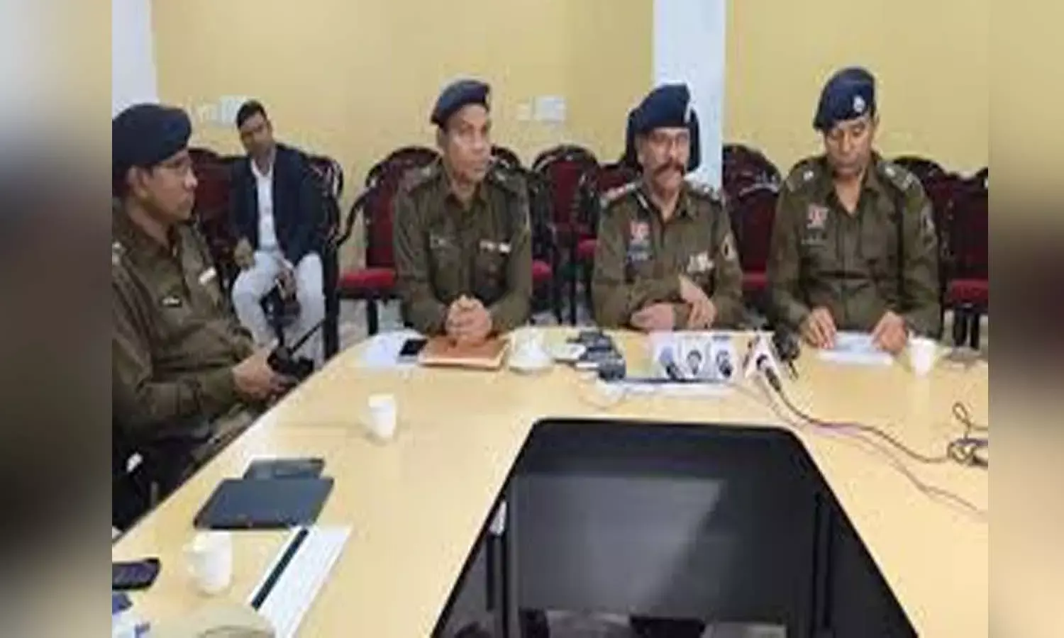 रायपुर एसपी का फरमान : क्लब, होटल संचालकों से कहा - आपका ग्राहक नशे में धुत हुआ तो आप ही पहुंचाएंगे घर