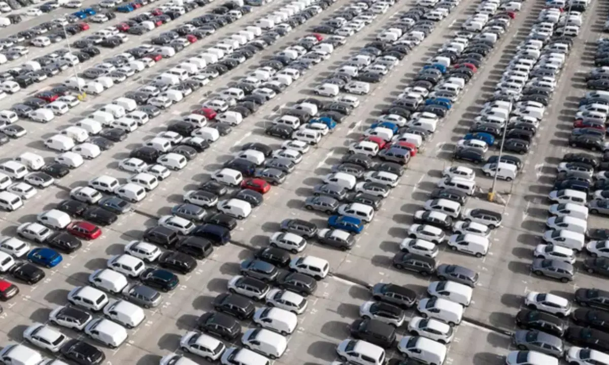 auto-industry Vehicle Sales in december Registration data