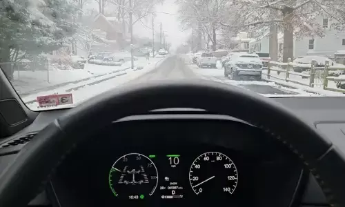 what-is-car-snow-mode check winter feature details