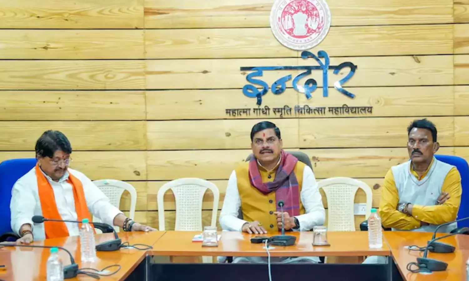 CM मोहन यादव सख्त, अपर आयुक्त हटाए गए; कमिश्नर को नोटिस जारी