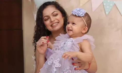 दृष्टि धामी ने दिखाई बेटी की पहली झलक, नए साल पर लाडली लीला को फैंस से मिलवाया