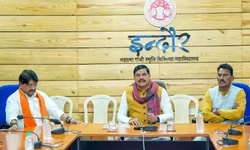 CM मोहन यादव सख्त, अपर आयुक्त हटाए गए; कमिश्नर को नोटिस जारी