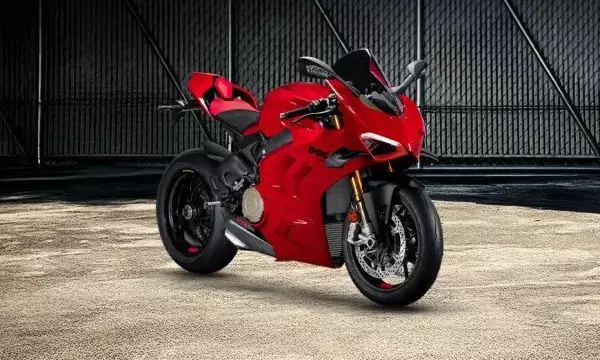 Panigale V4 R