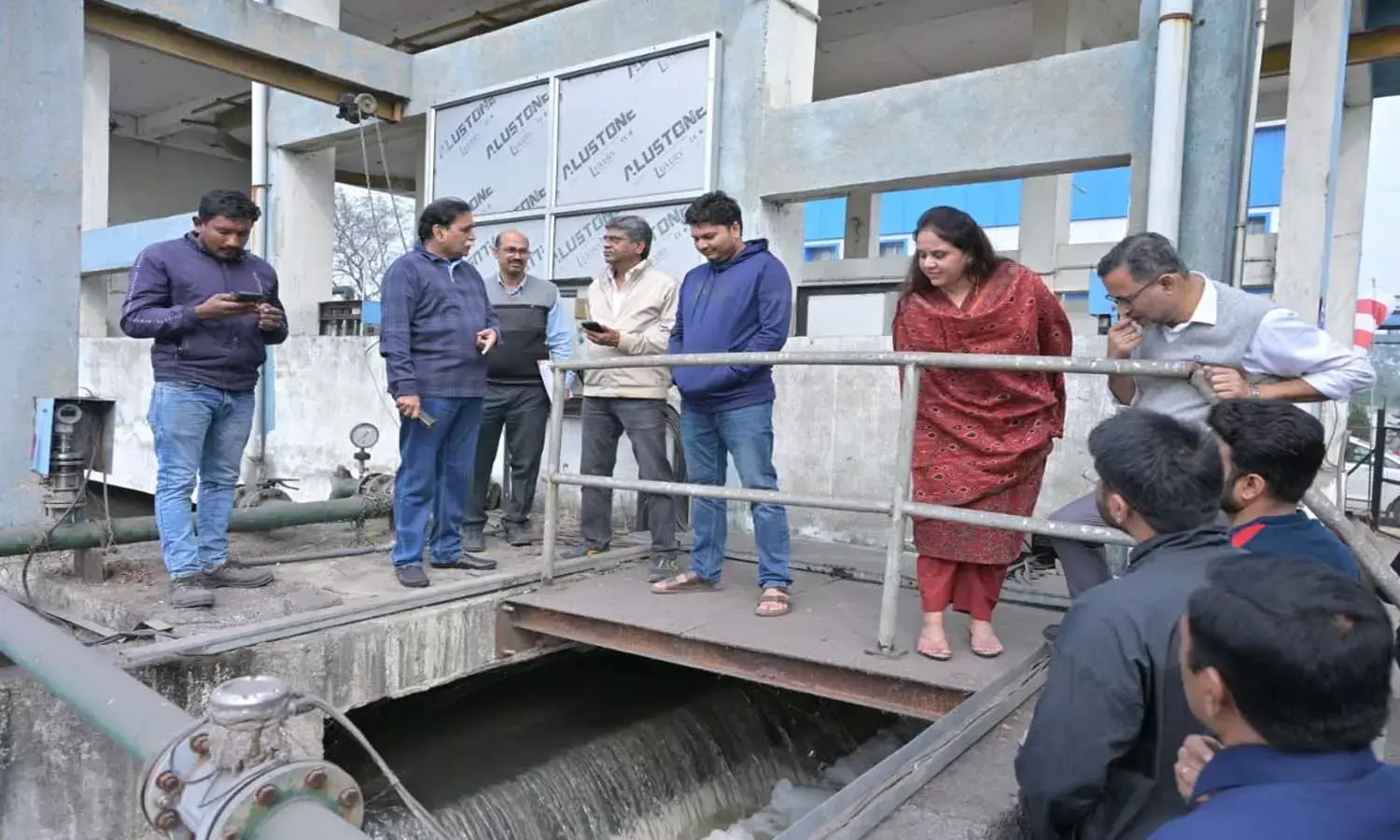 महापौर मीनल चौबे ने 5 घंटे तक किया फील्ड निरीक्षण : अधिकारियों को दी चेतावनी, बोलीं- इंदौर जैसी घटना रायपुर में कहीं भी ना हो