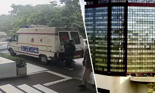 A man fell from the roof of a hotel in Delhi and died