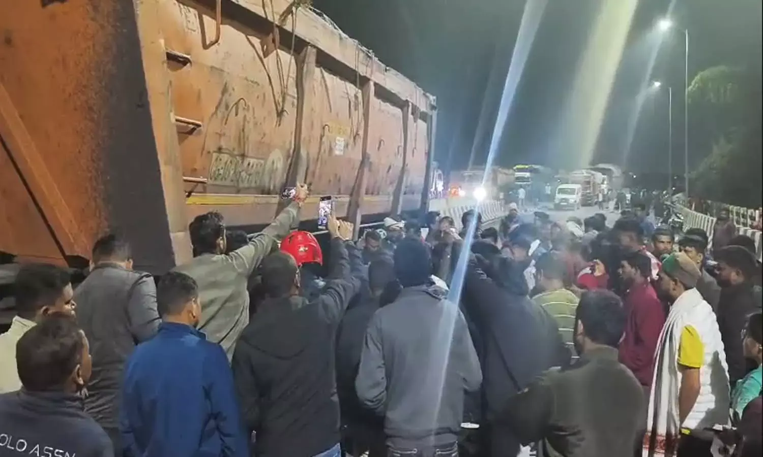 NH-130 पर ट्रेलर ने ग्रामीण को कुचला