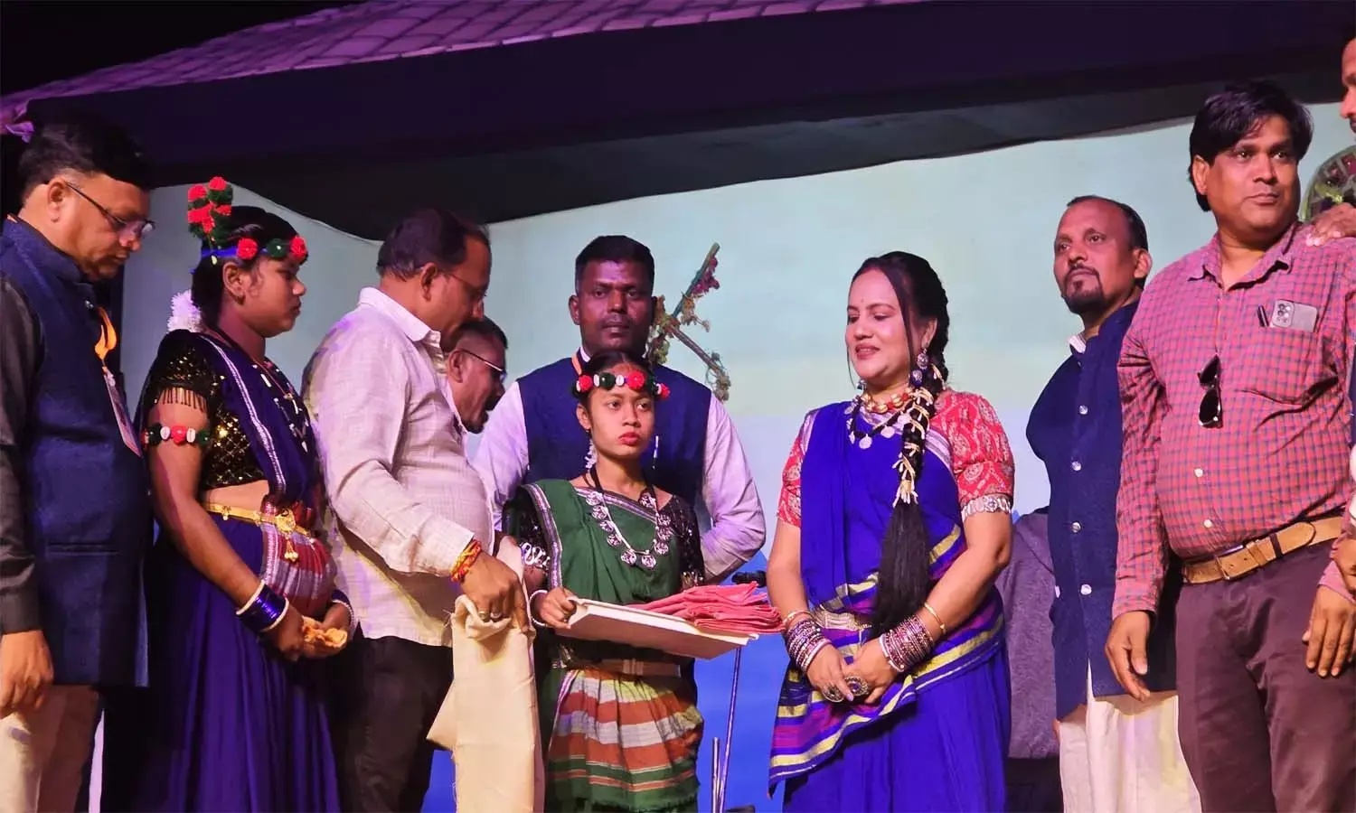 छत्तीसगढ़ की बेटी ने दी पंडवानी की भव्य प्रस्तुति : नागपुर के विजयनगर में तीजन बाई की शिष्या तरुणा साहू ने अपनी प्रस्तुति से बांधा समां