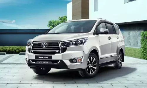 is toyota-innova-crysta-discontinue in-2027 know details