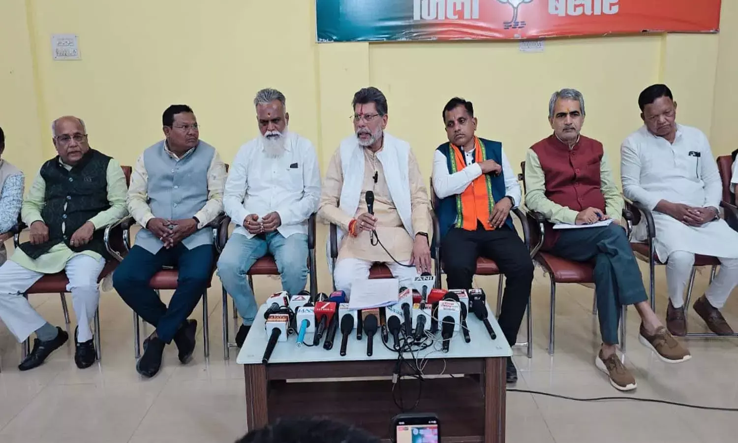 प्रदेश भाजपा अध्यक्ष किरण देव की PC