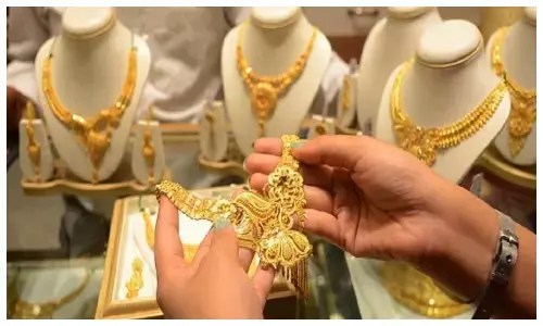 उछली चांदी, ₹2.5 लाख के पार पहुंची कीमत, जानिए इस तेजी की क्या है वजह ?