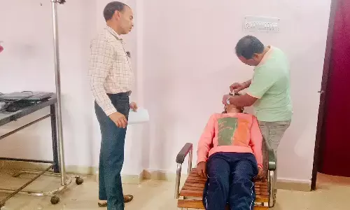 5 वर्षों के बाद फिर शुरू हुआ आयुष केंद्रः आमजनों के साथ माओवाद प्रभावित लोग भी ले रहे स्वास्थ्य लाभ