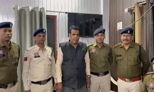 अवैध शराब गिरोह पर बड़ा एक्शन : फर्जी लेबल सप्लाई करने वाला MP के बालाघाट से गिरफ्तार