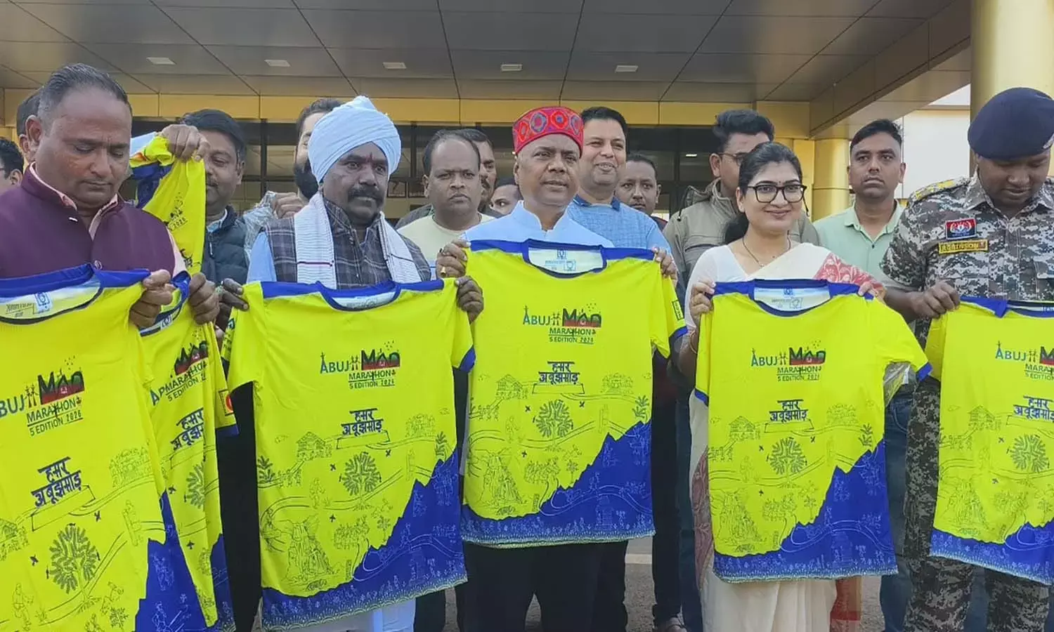 अबूझमाड़ मैराथन 31 जनवरी को : मंत्री केदार कश्यप ने आफिशियल टी-शर्ट का किया विमोचन, 8 से10 हजार एथलीट होंगे शामिल