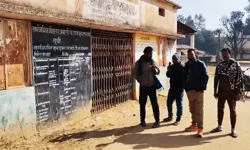 अंबिकापुर के PDS दुकान में बड़ी चोरी