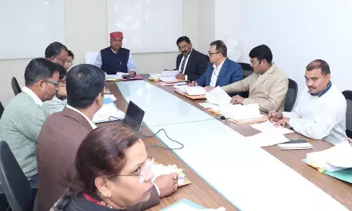 मंत्री केदार कश्यप ने ली IDC की बैठक