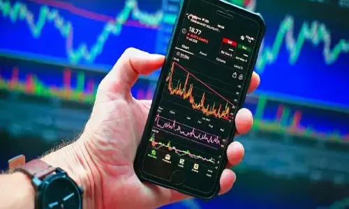 discount-brokerage-sector-2025-investors-exit