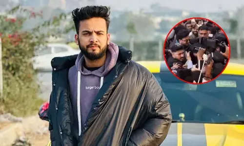 बिग बॉस ओटीटी 2 के विजेता एल्विश यादव को दिल्ली में फैंस ने घेरा, नेटिज़न्स ने किया मजेदार कमेंट, वीडियो वायरल