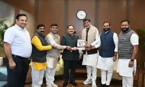 दिल्ली पहुंचे भाजपा प्रदेश अध्यक्ष किरण देव : राष्ट्रीय अध्यक्ष जेपी नड्डा से मुलाकात कर भेंट की दीपकमल पत्रिका