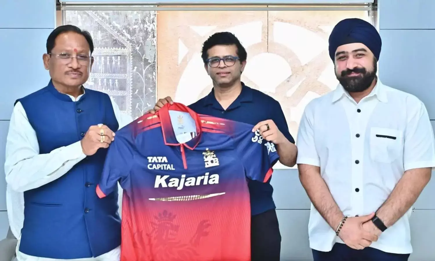 छत्तीसगढ़ में होंगे IPL के दो मैच : RCB के CEO मिले सीएम साय से, होम ग्राऊंड बनाने रखा प्रस्ताव