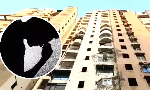 A young man committed suicide by jumping from the 11th floor in Ghaziabad