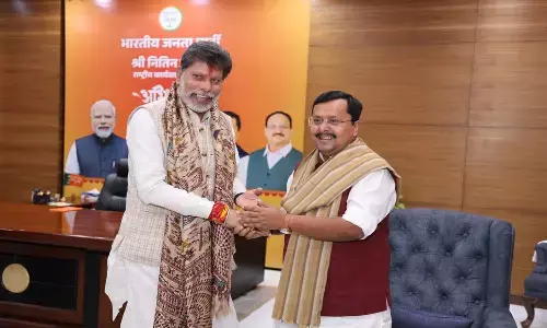 दिल्ली पहुंचे भाजपा प्रदेश अध्यक्ष किरण देव : राष्ट्रीय कार्यकारी अध्यक्ष नितिन नबीन से मुलाकात कर दी बधाई