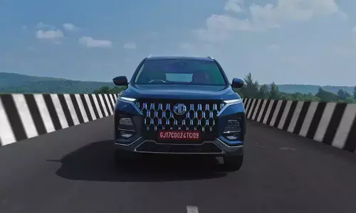 top-5-best-cars-with-sunroof-under-15-lakhs-in-india details