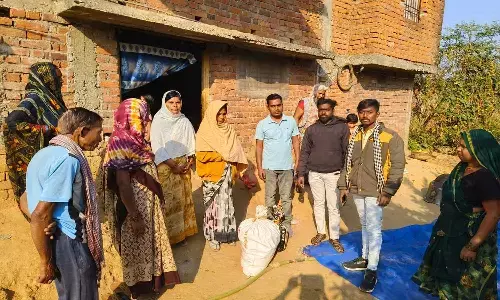 हेल्पिंग हैंड्स ने की मदद