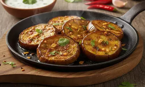 how to make Lahsuni baingan tawa fry