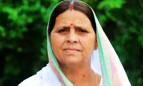 The Delhi High Court has issued a notice to the CBI on Rabri Devi petition