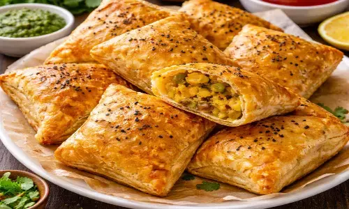 how to make aloo puff recipe