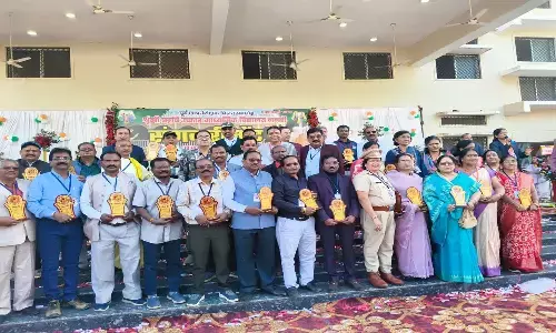 श्रृंगी ऋषि स्कूल में सजा स्मृतियों का मंच : भूतपूर्व छात्रों ने एक-दूसरे को गले लगाकर याद किया छात्र जीवन, साझा किए अपने अनुभव