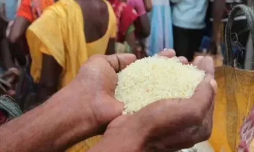 राशन दुकानों से खाली हाथ लौट रहे बीपीएल कार्डधारी : इस माह 27 हजार क्विंटल चावल की जरूरत, गोदाम में सिर्फ 7 हजार क्विंटल का स्टॉक