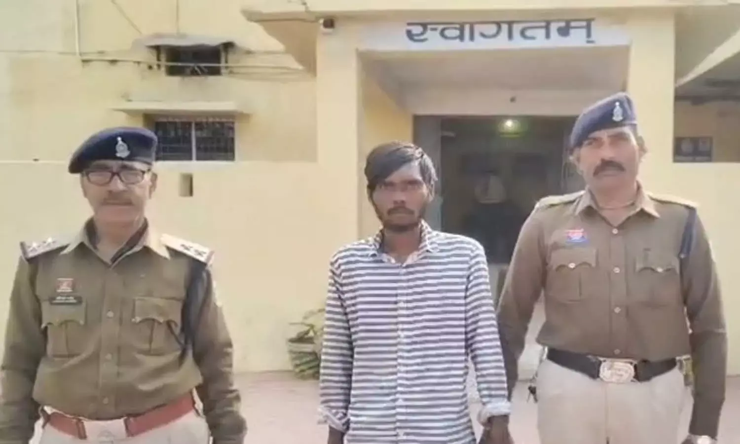 देवी के पैसों से पी गया शराब