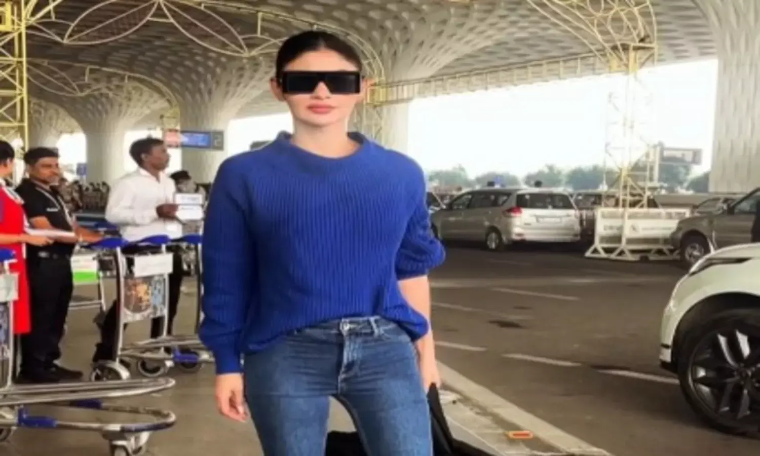 मौनी रॉय