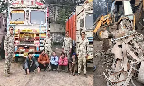 अवैध कबाड़ माफियाओं पर पुलिस का प्रहार