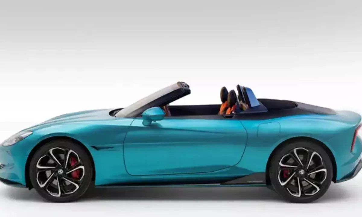 new-mg-cyberster-2026 check new-colors and range details